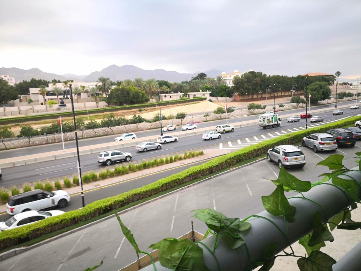 High Residency. Well Furnished & Spacious Apartment Muscat Eksteriør billede
